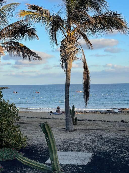 Precioso Rincon Entre El Mar Y Los Volcanes Costa Teguise Bagian luar foto
